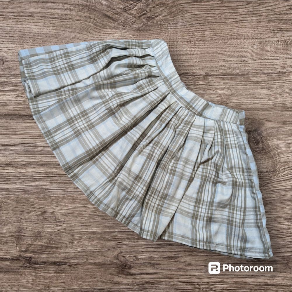 Liv & Lottie Tan and Blue Plaid Pleated Mini Skirt - Picture 2 of 5